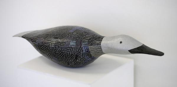 Lintukaksi  <br>paperiveistos 2006